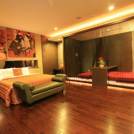 Lisa Motel Kaohsiung Exterior photo